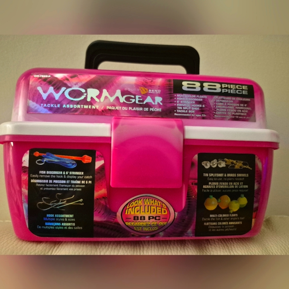 WORMGEAR Tackle Box & Gear - Pink. NWT